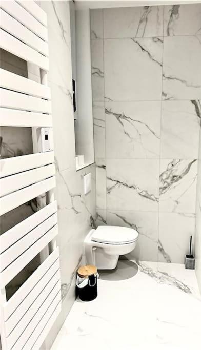 L'Eclat Prestigieux : Quartier Henriville อาเมียงส์ ภายนอก รูปภาพ